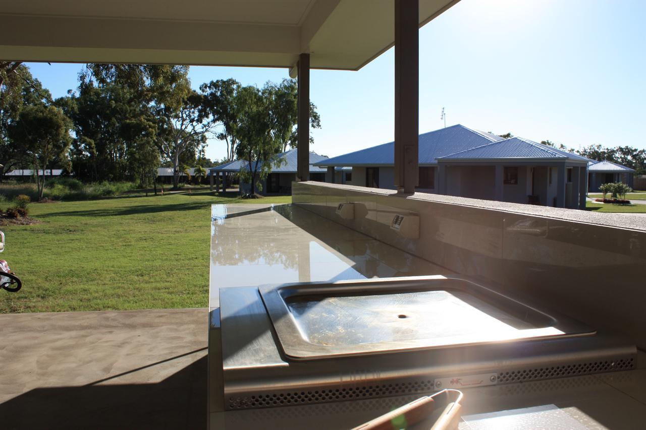 Casa Nostra Motel Rockhampton Luaran gambar